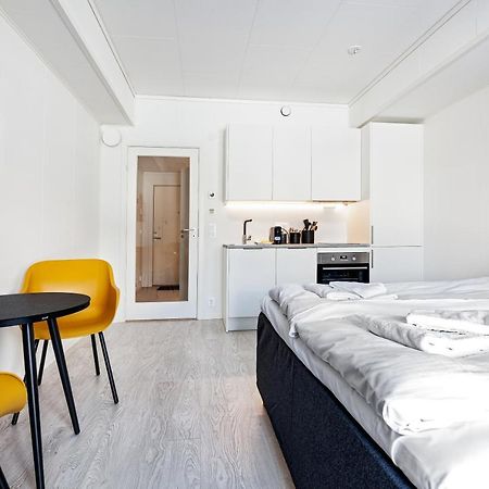 Stylish And Serviced Studio Apartment In Lofoten Svolvær Buitenkant foto