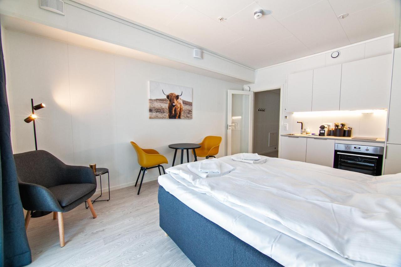 Stylish And Serviced Studio Apartment In Lofoten Svolvær Buitenkant foto