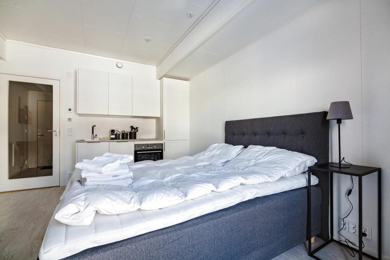 Stylish And Serviced Studio Apartment In Lofoten Svolvær Buitenkant foto