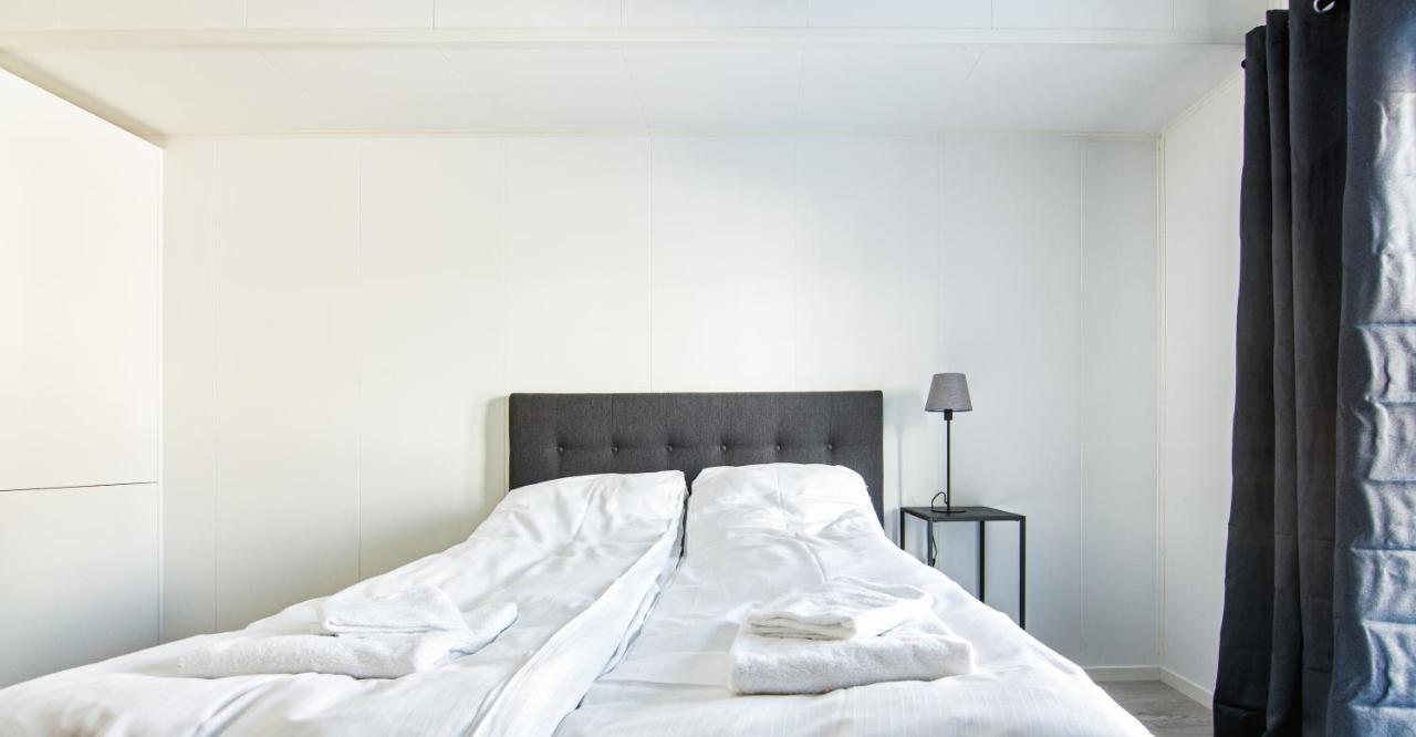 Stylish And Serviced Studio Apartment In Lofoten Svolvær Buitenkant foto